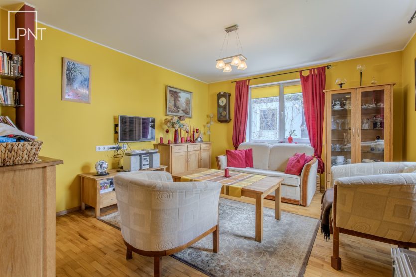 Jauki ir tvarkinga namo dalis pačiame Panevėžio centre, J. Basanavičiaus g. 26c, Panevėžys, Centras – nuotrauka 3