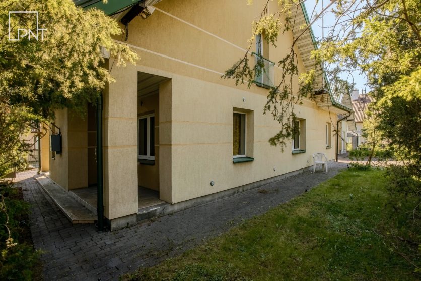Pilnai renovuotas ir energiškai efektyvus namas su moderniu ūkiniu pastatu, Purienų g. 9 Panevėžys, Rožės – nuotrauka 6