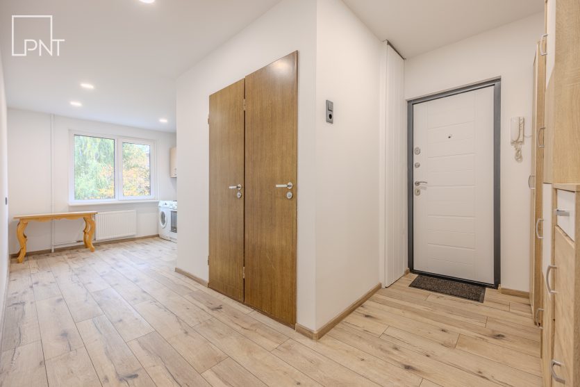 ERDVUS IR ŠVIESUS 2 KAMBARIŲ BUTAS MOLAINIŲ G., Molainių g. 54, Molainiai, Panevėžys – nuotrauka 12