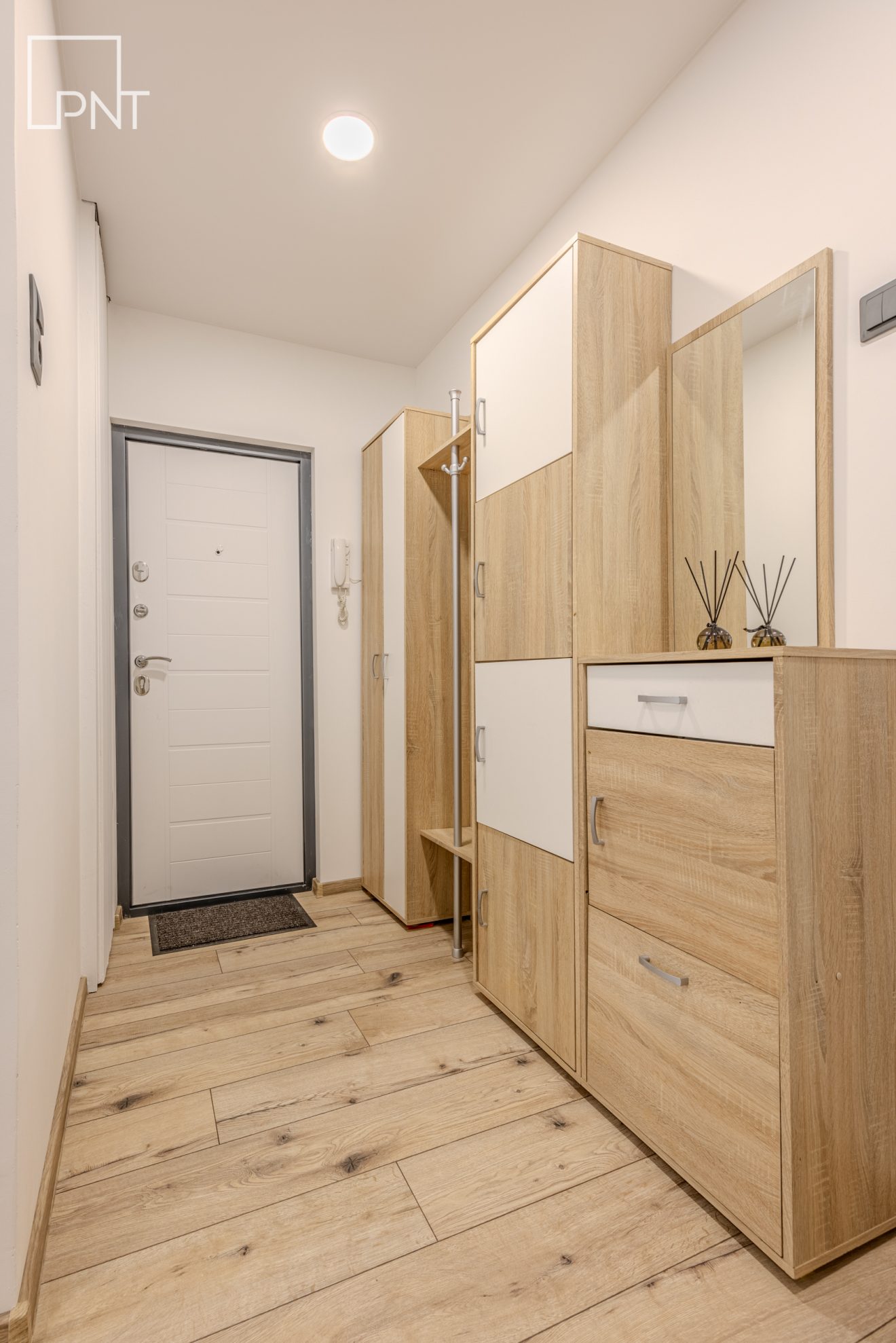 ERDVUS IR ŠVIESUS 2 KAMBARIŲ BUTAS MOLAINIŲ G., Molainių g. 54, Molainiai, Panevėžys – nuotrauka 15